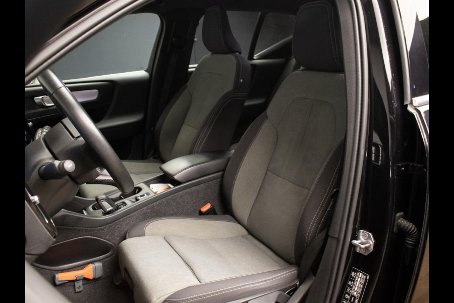 Volvo XC40 1.5 T4 Recharge Inscription Expression (APPLE CARPLAY,NAVI,LED,HARMAN/KARDON,SPORTSTOELEN,TREKHAAK,360 VIEW,CAMERA,PDC)