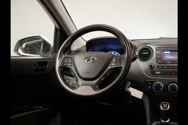 Hyundai i10 1.0i Comfort Sport (CRUISE,BLUETOOTH,ELEKTRISCH PAKKET,LED,AIRCO,SPORTSTOELEN,NIEUWE APK,NETTE STAAT)