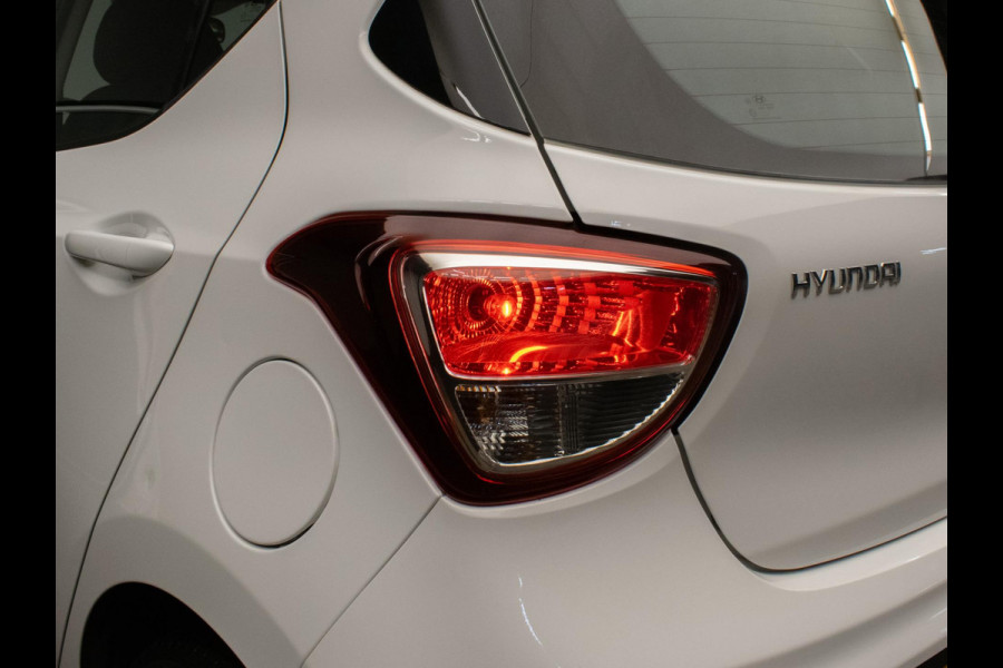 Hyundai i10 1.0i Comfort Sport (CRUISE,BLUETOOTH,ELEKTRISCH PAKKET,LED,AIRCO,SPORTSTOELEN,NIEUWE APK,NETTE STAAT)