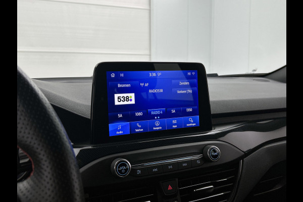 Ford FOCUS Wagon 1.0 EcoBoost Hybrid ST Line Business (NAVIGATIE, CAMERA. B&O, PDC, 1e EIGENAAR, GOED ONDERHOUDEN)