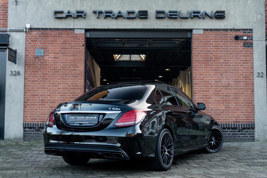 Mercedes-Benz C-Klasse AMG 63 S Pano / Burmester / Memory