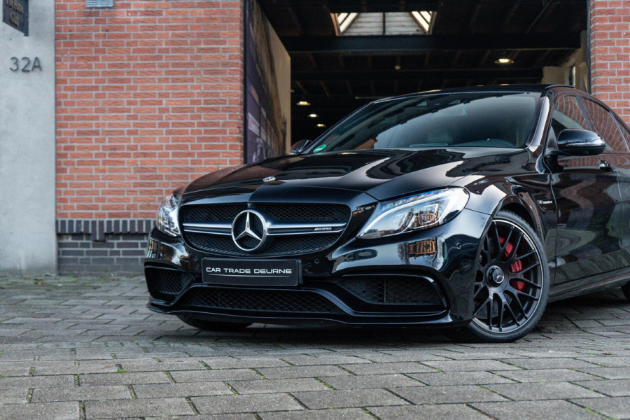 Mercedes-Benz C-Klasse AMG 63 S Pano / Burmester / Memory