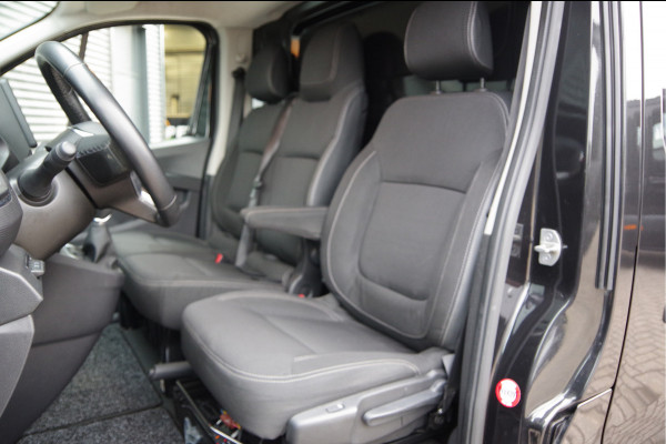 Renault Trafic 2.0 dCi L2 Luxe 170PK AUT. LED, 2X SCHUIFDEUR, STOELVERWARMING, TREKHAAK, CAMERA, NAVI, CRUISE, CLIMA, PARKEERSENSOREN, NL AUTO,