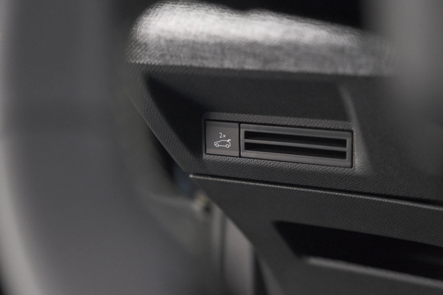 Peugeot 5008 HYbrid 145 e-DCS6 GT | Panoramadak | Camera | Elektrische Achterklep | Adaptieve Cruise Control