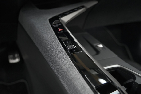 Peugeot 5008 HYbrid 145 e-DCS6 GT | Panoramadak | Camera | Elektrische Achterklep | Adaptieve Cruise Control