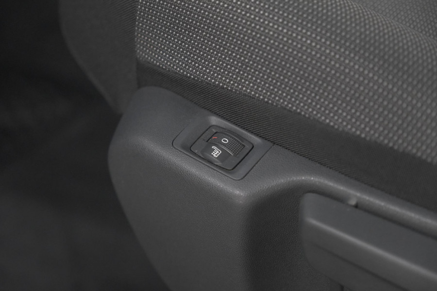 Citroën C3 Aircross PureTech 130 EAT6 Max | Parkeersensoren | Stoelverwarming | Apple Carplay | 16 Inch Lichtmetalen Velgen