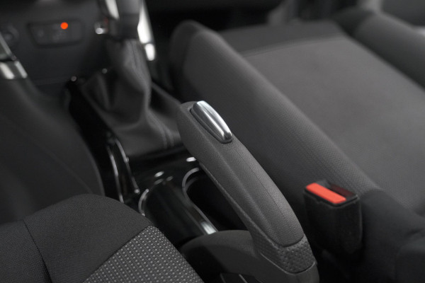 Citroën C3 Aircross PureTech 130 EAT6 Max | Parkeersensoren | Stoelverwarming | Apple Carplay | 16 Inch Lichtmetalen Velgen