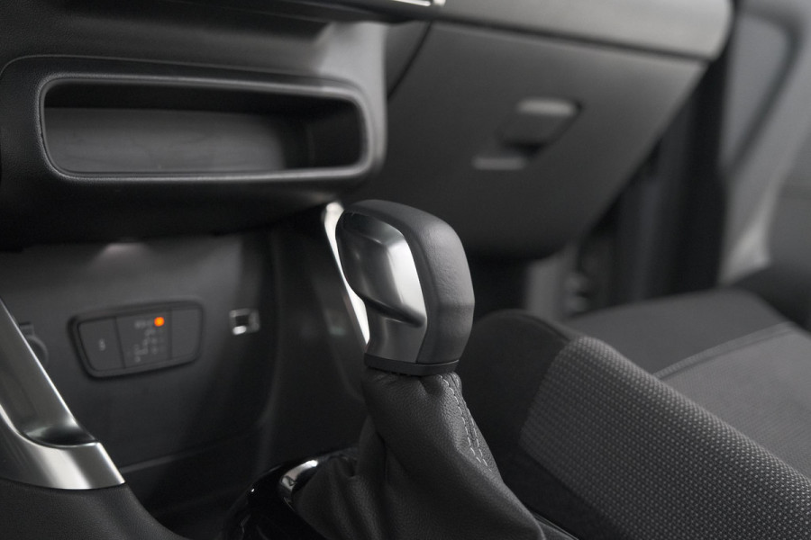 Citroën C3 Aircross PureTech 130 EAT6 Max | Parkeersensoren | Stoelverwarming | Apple Carplay | 16 Inch Lichtmetalen Velgen