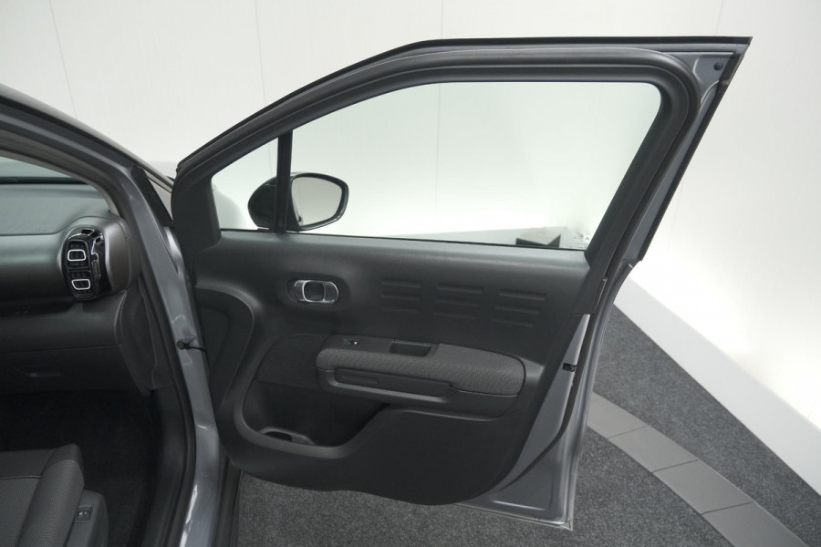 Citroën C3 Aircross PureTech 130 EAT6 Max | Parkeersensoren | Stoelverwarming | Apple Carplay | 16 Inch Lichtmetalen Velgen