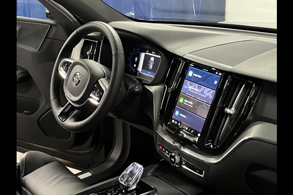 Volvo XC60 2.0 T6 Plug-in hybrid Black Edition | Open dak | Adapt. Cruise | Stoel-/Stuurverwarming | Memory seats | 21"