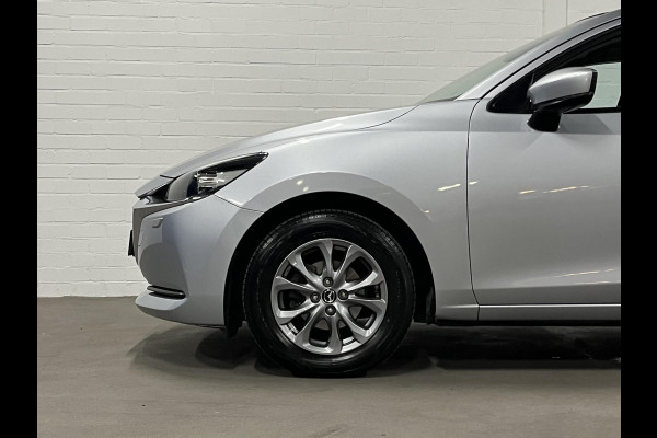 Mazda 2 1.5 SkyActiv-G 90 Automaat | Carplay | Stoelverwarming | Cruise-/Climate control | Navigatie |