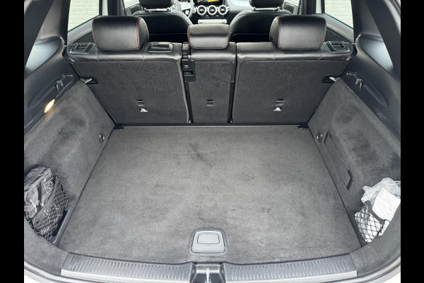 Mercedes-Benz B-Klasse 200 AMG Night pakket Premium Plus Camera Cruise Clima Elektrische a-klep Led