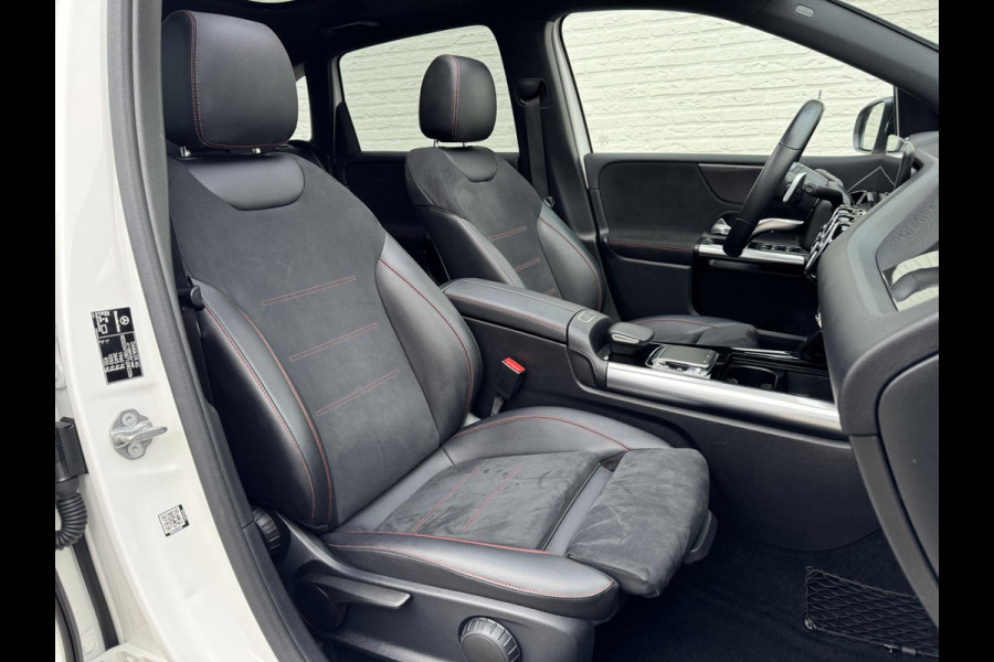 Mercedes-Benz B-Klasse 200 AMG Night pakket Premium Plus Camera Cruise Clima Elektrische a-klep Led