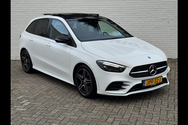 Mercedes-Benz B-Klasse 200 AMG Night pakket Premium Plus Camera Cruise Clima Elektrische a-klep Led