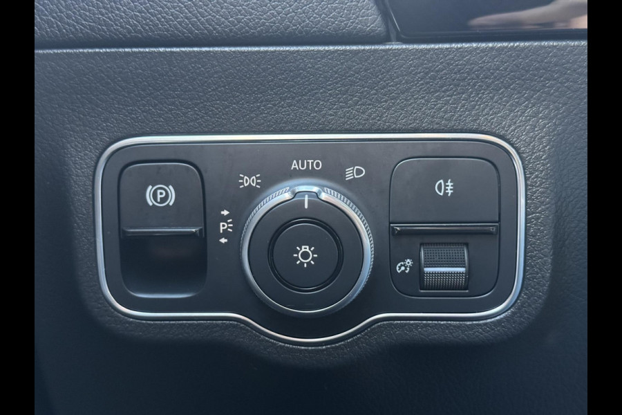 Mercedes-Benz B-Klasse 200 AMG Night pakket Premium Plus Camera Cruise Clima Elektrische a-klep Led