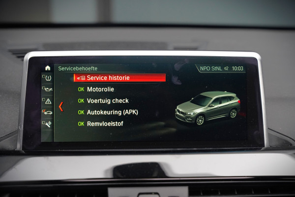 BMW X1 sDrive18i High Executive X Line | Panoramadak | Harman Kardon | Parkeersensoren | Head-Up Display | Leer | Stoelverwarming | Navigatie | Camera | Automaat | Digitale Tellers | Keyless | LED | Cruise Control |