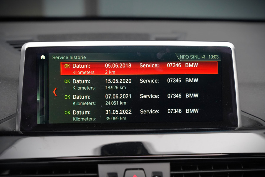 BMW X1 sDrive18i High Executive X Line | Panoramadak | Harman Kardon | Parkeersensoren | Head-Up Display | Leer | Stoelverwarming | Navigatie | Camera | Automaat | Digitale Tellers | Keyless | LED | Cruise Control |