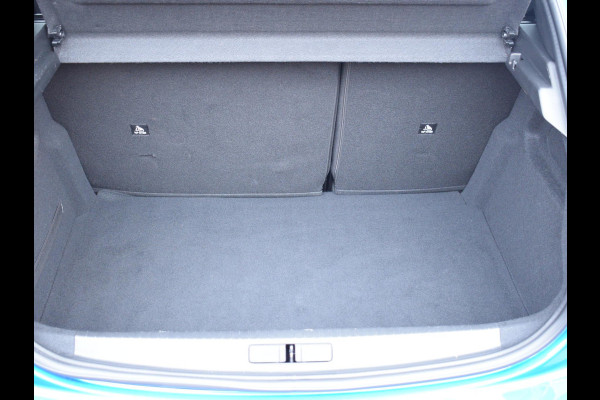 Peugeot e-208 EV GT 50 kWh ACHTERUITRIJCAMERA MET SENSOREN | NAVI & CARPLAY | E.C.C. |