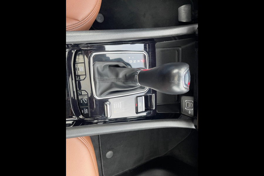 Jeep Compass 4xe 190PK Plug-in Hybrid Electric LIMITED-ED PANORAMADAK NAVI-CAMERA LEER TREKHAAK