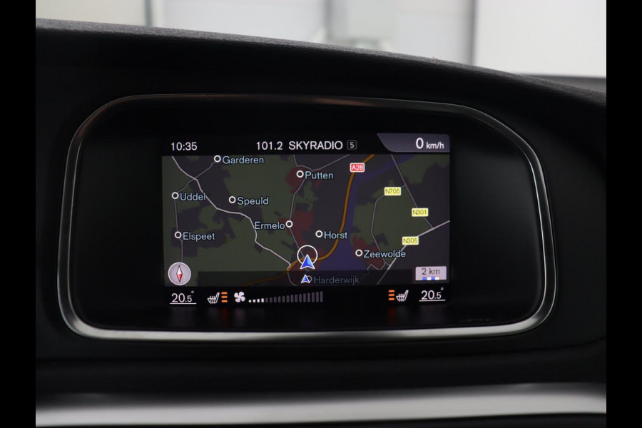 Volvo V40 1.5 T2 Polar+ | Automaat | Stoelverwarming | Full LED | Navigatie | Parkeerhulp | Climate control | Bluetooth | Cruise control