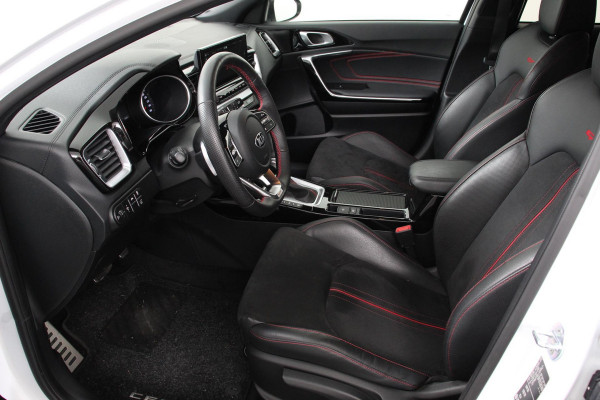 Kia ProCeed 1.6 T-GDI 204pk DCT GT Navigatie Camera JBL Stoel en stuurverwarming |Electrisch bedienbare achterklep Led