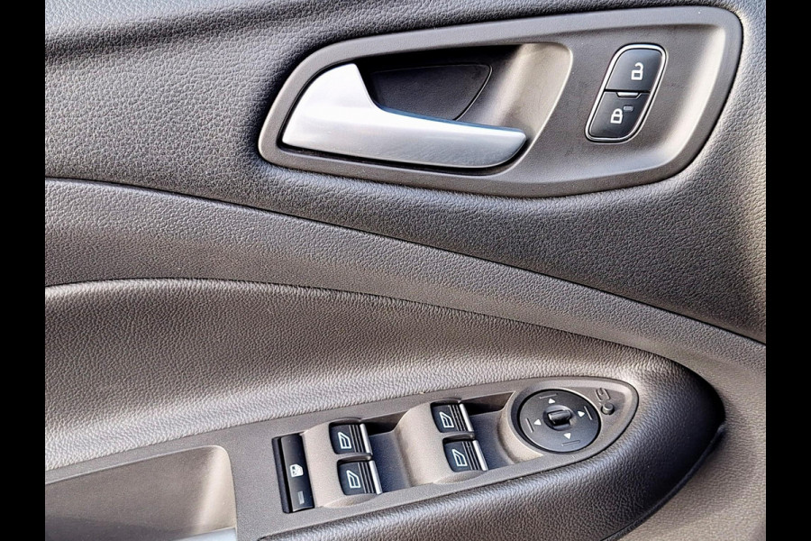 Ford Kuga 1.5 ST Line | X-Pack | Winter-Pack | Pano | Xenon | Navi | occasion