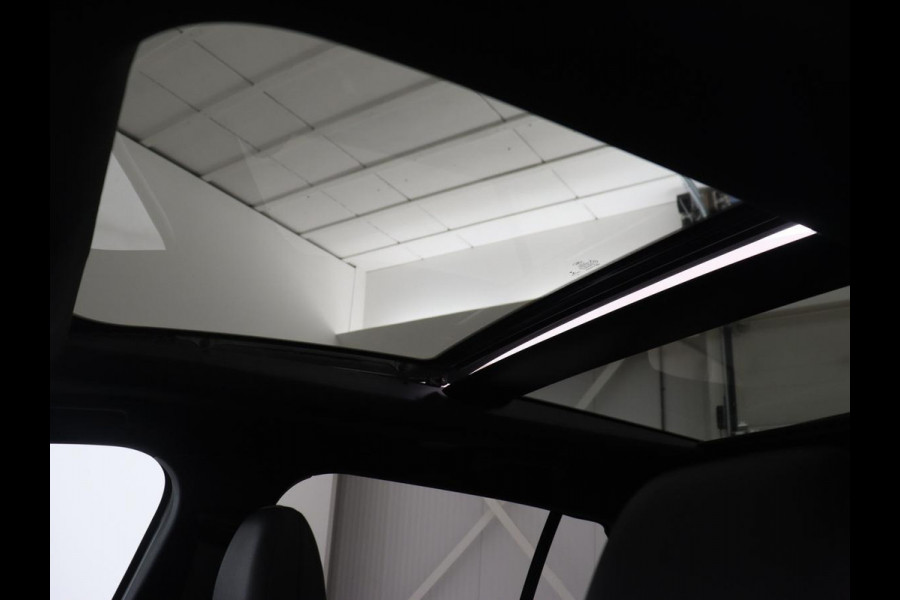 Ford Focus 1.5 EcoBoost ST Line X | Panoramadak | Half leder | Stoel & stuurverwarming | Adaptive cruise | Camera | Park Assist | Keyless | Navigatie | Dodehoek detectie | Full LED | Climate control