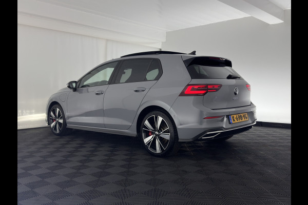 Volkswagen Golf 1.4 eHybrid GTE (INCL-BTW) *PANO | NAVI | CRUISE | VIRTUAL | 18 INCH ALU*