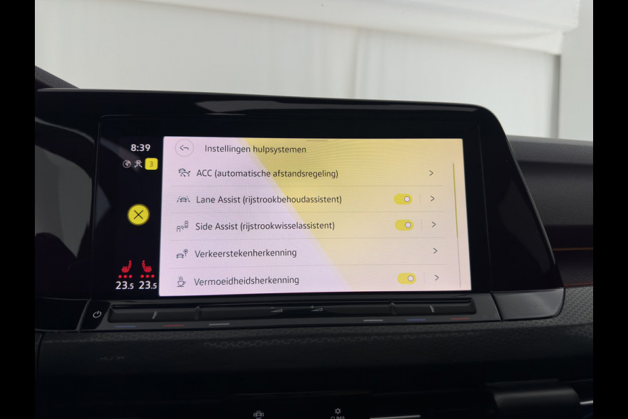 Volkswagen Golf 1.4 eHybrid GTE (INCL-BTW) *PANO | NAVI | CRUISE | VIRTUAL | 18 INCH ALU*