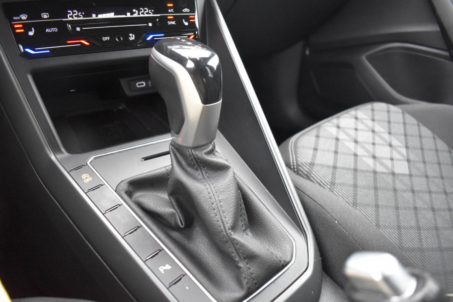 Volkswagen Polo 1.0 TSI R-Line DSG IQ LED Clima Virtual Carplay