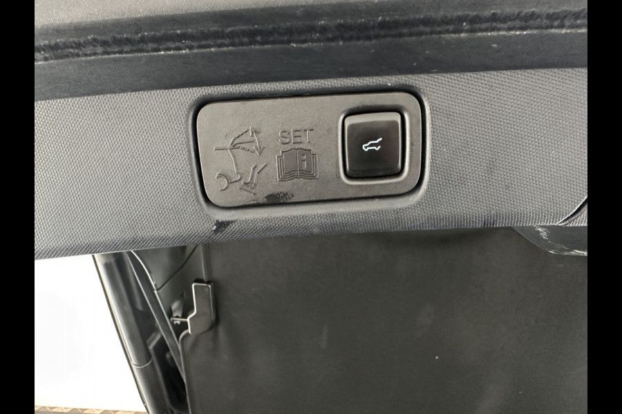 Ford Mustang Mach-E RWD 75 kWh (3-Fase) {SOH-93%} (INCL-BTW) Aut. *LUXURY-LEATHER | FULL-LED | DAB+ | DIGI-COCKPIT | KEYLESS | NAVI-FULLMAP | TOPVIEW | LANE-ASSIST | BLINDSPOT | CARPLAY | HEATED-COMFORTSEATS | PRIVACY-GLASS |TOWBAR | 18"ALU*