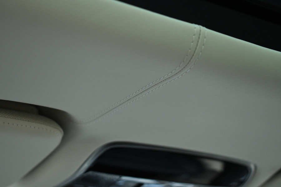 Land Rover Range Rover P510e Autobiography NL-auto | Trekhaak | 2xTV | Alarm5