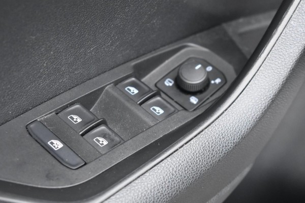 Škoda Karoq 1.5 TSI ACT Sportline | TREKHAAK | CAMERA | NAP | CANTON | APPLE CARPLAY | ANDROID AUTO | VIRTUAL COCKPIT