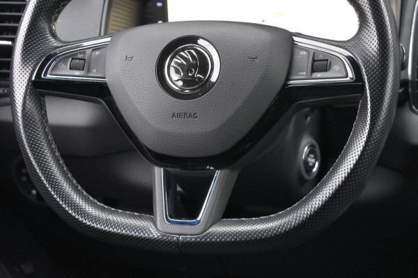 Škoda Karoq 1.5 TSI ACT Sportline | TREKHAAK | CAMERA | NAP | CANTON | APPLE CARPLAY | ANDROID AUTO | VIRTUAL COCKPIT