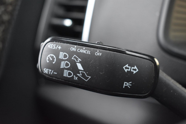 Škoda Karoq 1.5 TSI ACT Sportline | TREKHAAK | CAMERA | NAP | CANTON | APPLE CARPLAY | ANDROID AUTO | VIRTUAL COCKPIT