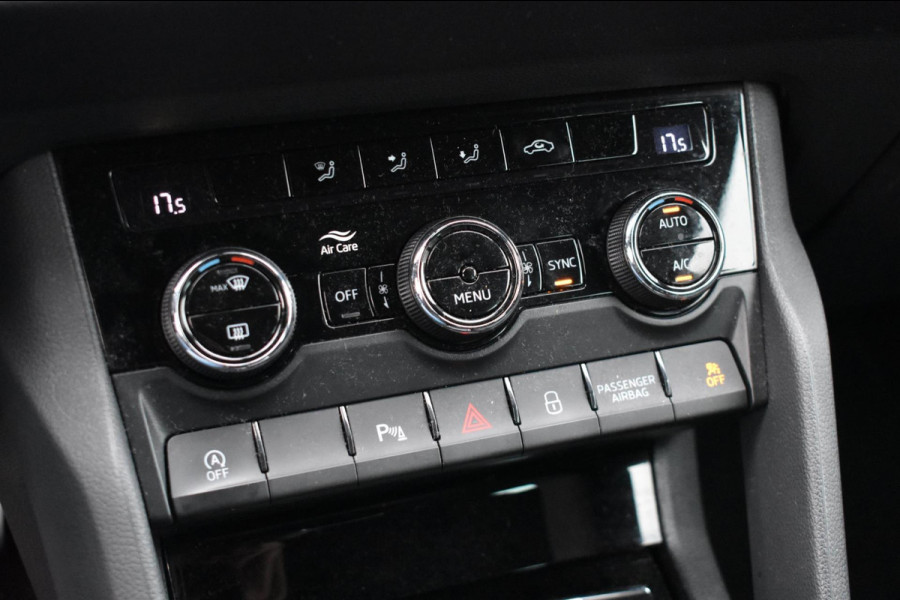 Škoda Karoq 1.5 TSI ACT Sportline | TREKHAAK | CAMERA | NAP | CANTON | APPLE CARPLAY | ANDROID AUTO | VIRTUAL COCKPIT