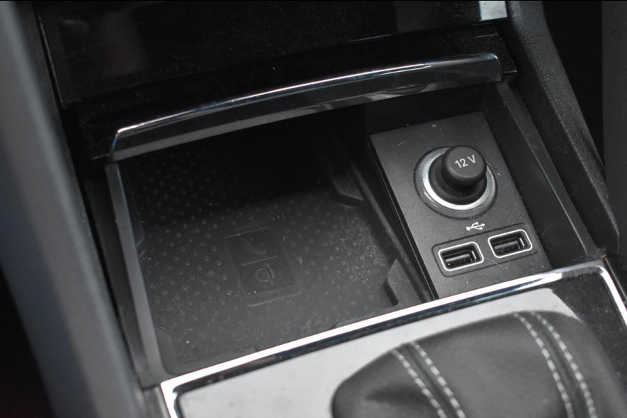 Škoda Karoq 1.5 TSI ACT Sportline | TREKHAAK | CAMERA | NAP | CANTON | APPLE CARPLAY | ANDROID AUTO | VIRTUAL COCKPIT