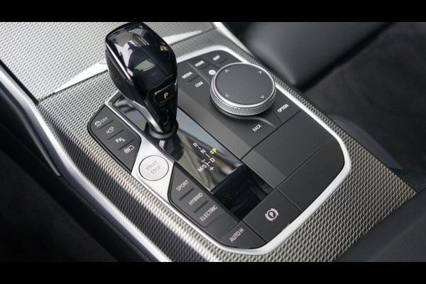 BMW 3-serie 320e M-Sport Shadow Line AUTOMAAT-360 CAMERA-ALCANTARA-AMBIANCE-CARBON-CRUISE-FULL LED-KEYLESS-MEMORY-PANORAMA