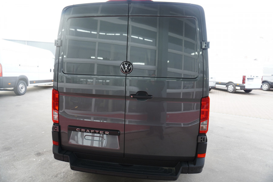 Volkswagen Crafter 35 2.0 TDI 177PK L3H2 Facelift Automaat nr. V130 | Airco | Cruise | Navi | Camera