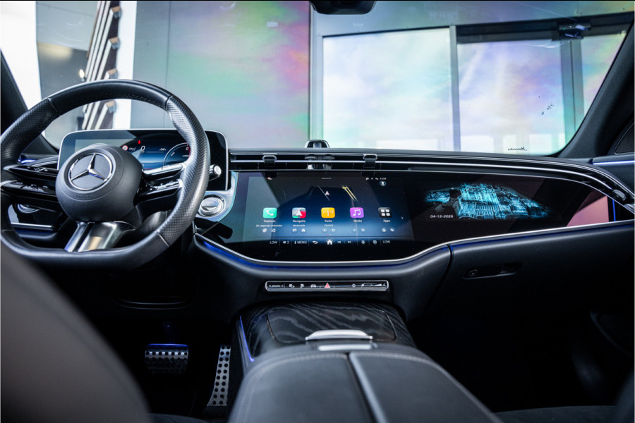 Mercedes-Benz E-Klasse E300 e AMG Line - Origineel NL | Panorama | Passenger Display | Burmester | Memory