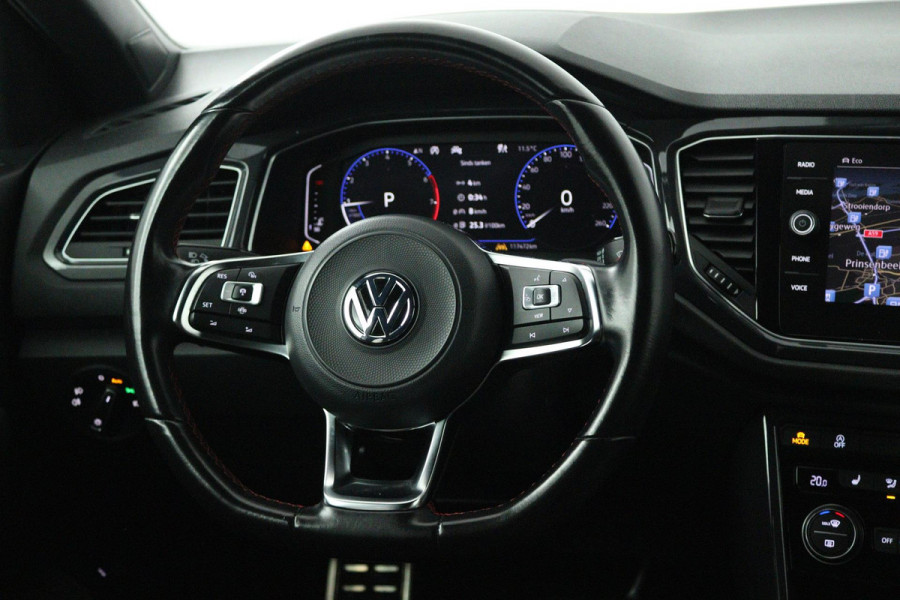 Volkswagen T-Roc 1.5 TSI Sport Business R (DIGITALE COCKPIT, STOELVERWARMING, NAVIGATIE, CRUISE ADAPTIEF, PARKEERSENSOREN)