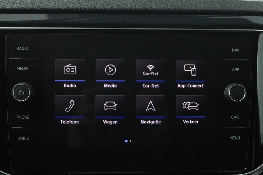 Volkswagen T-Roc 1.5 TSI Sport Business R (DIGITALE COCKPIT, STOELVERWARMING, NAVIGATIE, CRUISE ADAPTIEF, PARKEERSENSOREN)