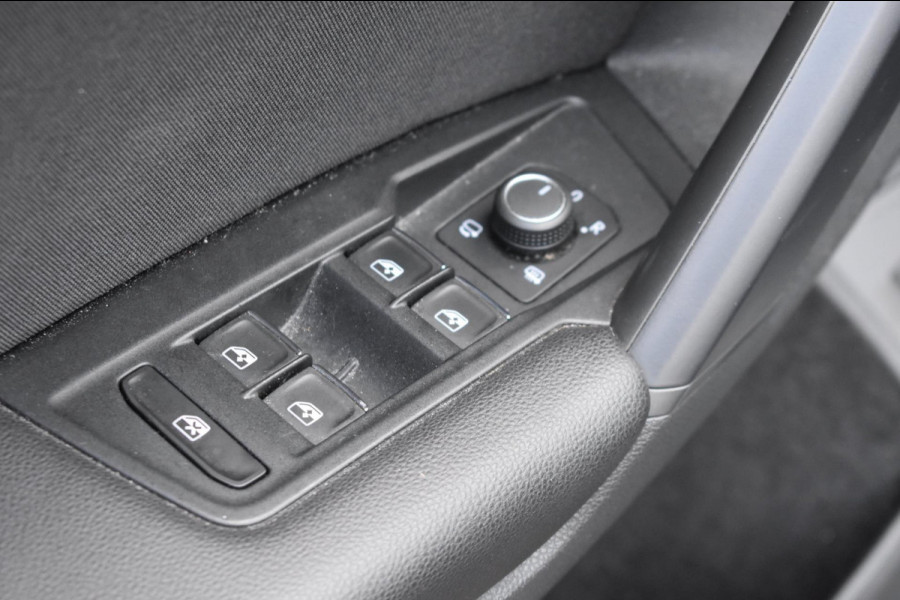 Volkswagen Tiguan 1.5 TSI ACT R-Line | TREKHAAK | NAP | APPLE CARPLAY | ANDROID AUTO | ADAPT. CRUISE CONTROLE | VIRTUAL COCKPIT