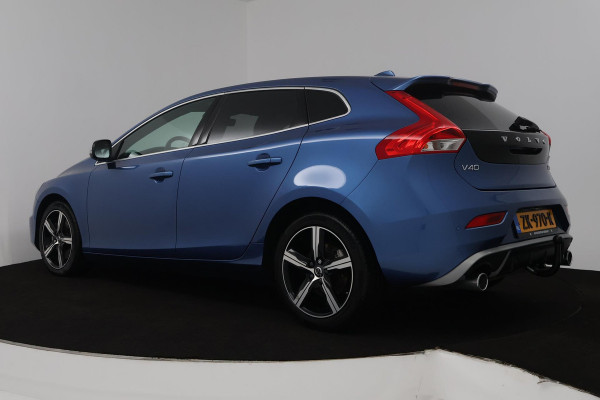 Volvo V40 1.5 T3 Polar+ Sport (TREKHAAK, STOELVERWARMING, ACHTERUITRIJCAMERA, AUTOMAAT, NAVIGATIE, PARKEERSENSOREN)