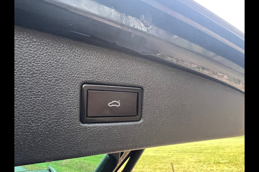 Volkswagen Tiguan 1.4 TSI Comfortline Business | ACC + Trekhaak + Airco Nu € 12.950,-!!!