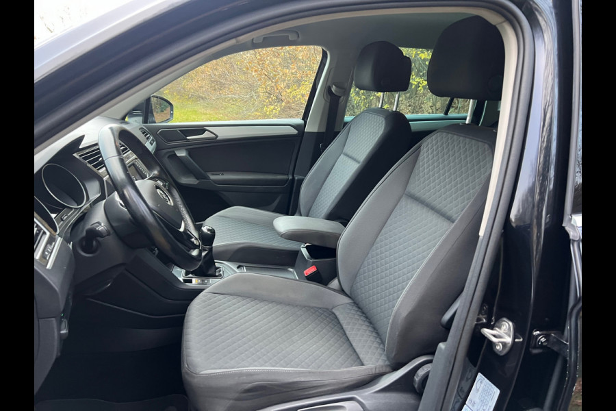 Volkswagen Tiguan 1.4 TSI Comfortline Business | ACC + Trekhaak + Airco Nu € 12.950,-!!!