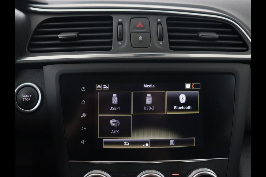 Renault Kadjar 1.3 TCe Limited | 60.872km NAP | Carplay | Navigatie | Climate control | Keyless | Parkeerhulp | Cruise control | DAB | Bluetooth