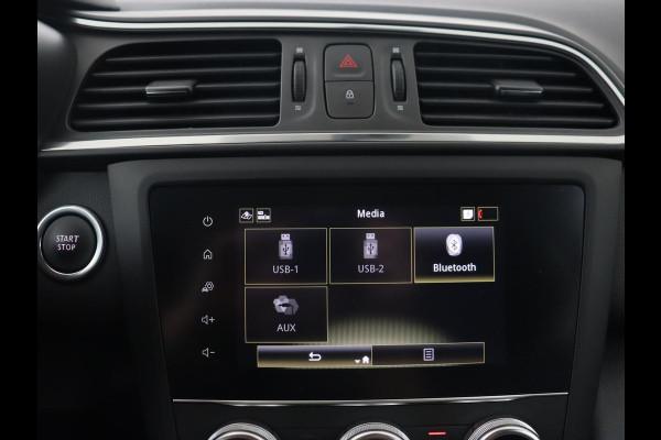 Renault Kadjar 1.3 TCe Limited | 60.872km NAP | Carplay | Navigatie | Climate control | Keyless | Parkeerhulp | Cruise control | DAB | Bluetooth