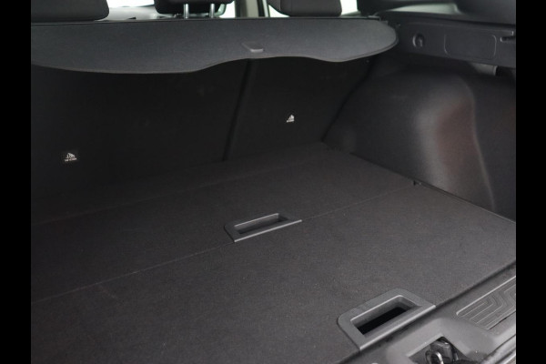 Renault Kadjar 1.3 TCe Limited | 60.872km NAP | Carplay | Navigatie | Climate control | Keyless | Parkeerhulp | Cruise control | DAB | Bluetooth