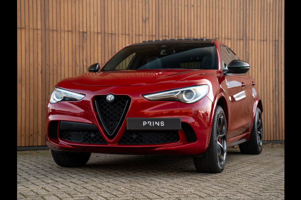 Alfa Romeo Stelvio 2.9 V6 AWD Quadrifoglio | Adapt. cruise | Veel carbon! | Pano-dak | Harman/Kardon | NL-auto